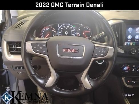 Used 2022 GMC Terrain Denali image 16