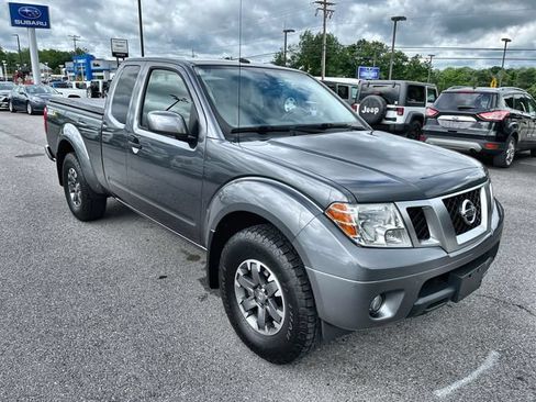 Used 2019 Nissan Frontier PRO-4X AWD/4WD image 10