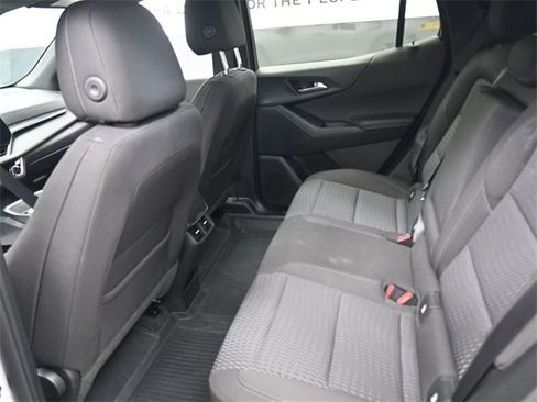 New 2026 Chevrolet Equinox LT w/ LPO, Floor Liner Package image 9