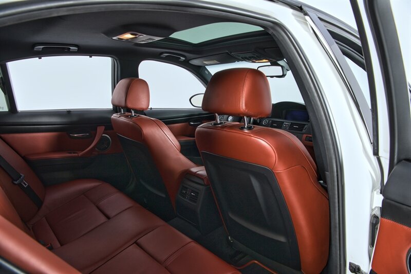 Used 2011 BMW M3 Sedan RWD image 43