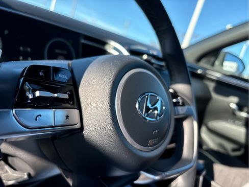 Used 2023 Hyundai Santa Cruz SEL Premium image 12