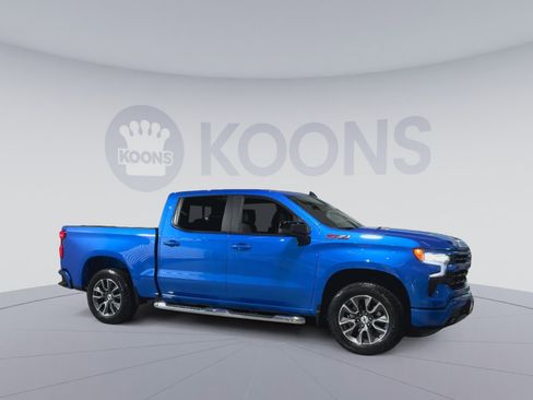 Used 2025 Chevrolet Silverado 1500 RST w/ Convenience Package II image 2