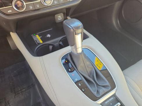 Used 2024 Honda HR-V EX-L image 28