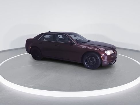 Used 2016 Chrysler 300 Limited w/ Driver Convenience Group AWD/4WD image 2