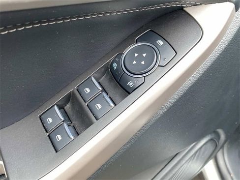 Used 2023 Ford Explorer XLT w/ Equipment Group 202A image 14