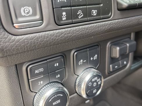 Used 2024 GMC Yukon Denali w/ Max Trailering Package AWD/4WD image 6