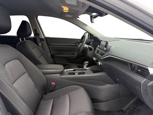Used 2023 Nissan Altima 2.5 S image 15