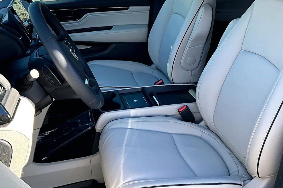 New 2027 Honda Odyssey Touring image 11
