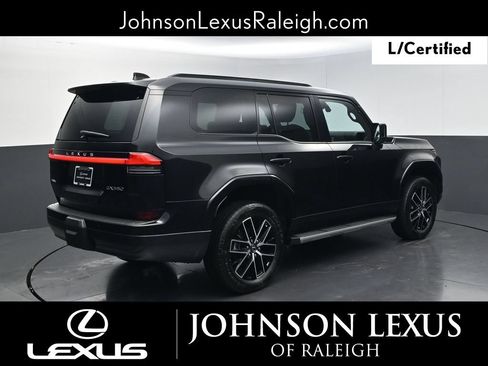Used 2024 Lexus GX 550 w/ Accessory Package (Z1) AWD/4WD image 9