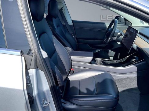 Used 2018 Tesla Model 3 Long Range image 7