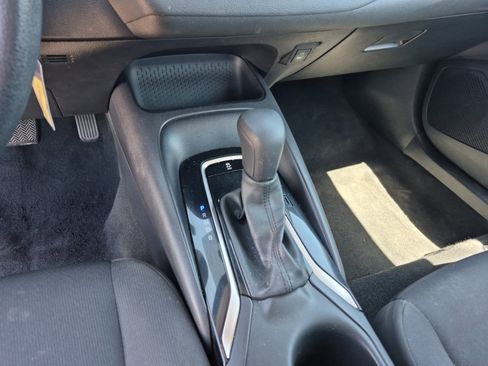 Used 2024 Toyota Corolla LE FWD image 12