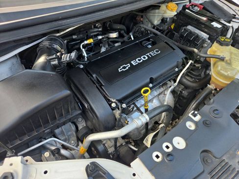 Used 2014 Chevrolet Sonic LT FWD image 11