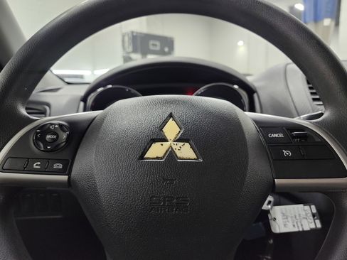 Used 2018 Mitsubishi Outlander Sport LE image 25