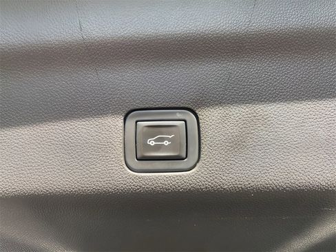 Used 2021 Cadillac Escalade Sport image 16