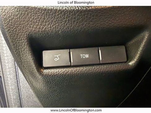 Used 2017 Ford Explorer Platinum image 55