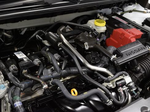 Used 2024 Nissan Sentra SR FWD image 33