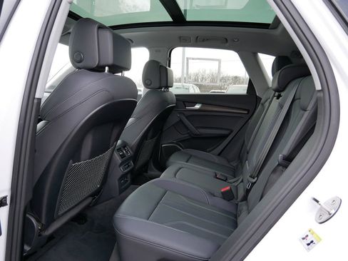 Used 2024 Audi Q5 2.0T Premium Plus image 12