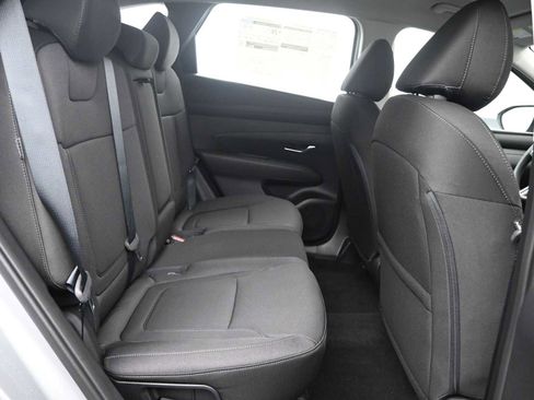New 2026 Hyundai Tucson SE image 12