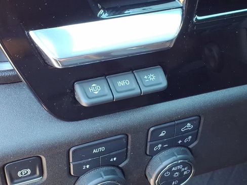 Used 2025 Chevrolet Silverado 1500 LTZ w/ Technology Package AWD/4WD image 15