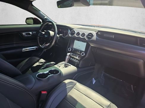 Used 2018 Ford Mustang GT Premium w/ GT Performance Package RWD image 19