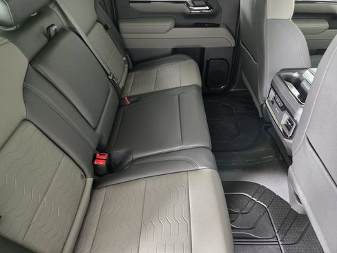 New 2026 Chevrolet Silverado 2500 ZR2 AWD/4WD image 35