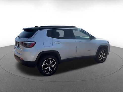 Used 2025 Jeep Compass Limited AWD/4WD image 14