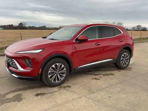 New 2025 Buick Envision Preferred image 4