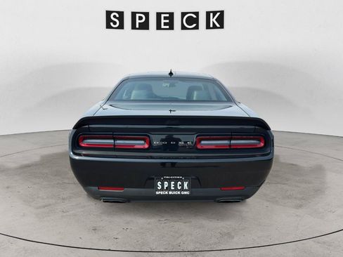Used 2022 Dodge Challenger R/T Scat Pack RWD image 4