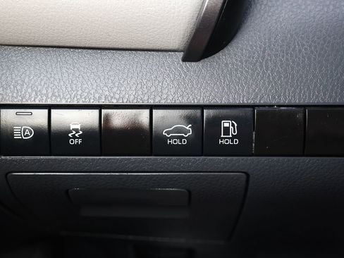 Used 2024 Toyota Camry SE image 24