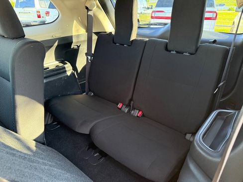 Used 2018 Mitsubishi Outlander ES image 14