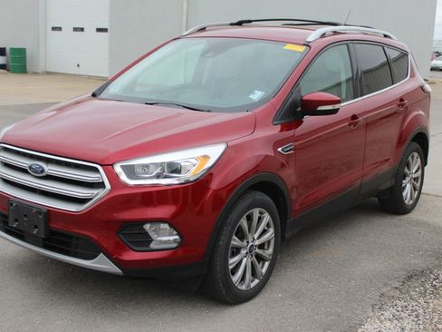 Used 2018 Ford Escape Titanium w/ Ford Safe & Smart Package FWD image 2