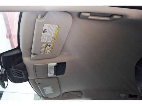 Used 2025 Nissan Pathfinder SL AWD/4WD image 26