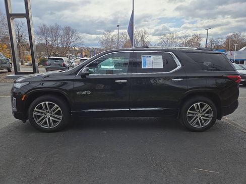 Certified 2023 Chevrolet Traverse High Country w/ LPO, Floor Liner Package image 6