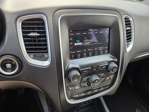 Used 2019 Dodge Durango SXT w/ 3rd Row Seating Group RWD image 18