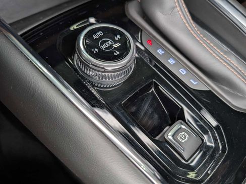 Used 2024 GMC Canyon AT4 w/ AT4 Premium Package image 29