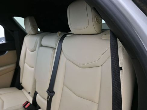 Used 2019 Cadillac XT5 FWD image 29