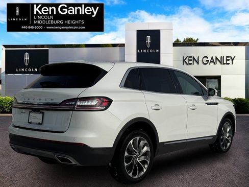 Used 2022 Lincoln Nautilus Reserve image 7