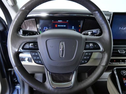 Used 2023 Lincoln Navigator L Reserve image 22