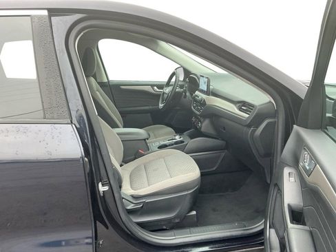 Used 2021 Ford Escape SE w/ Cold Weather Package image 22