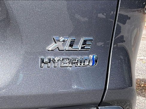 Used 2024 Toyota RAV4 XLE image 21