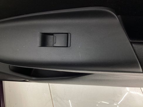 Used 2015 Honda Fit EX image 39