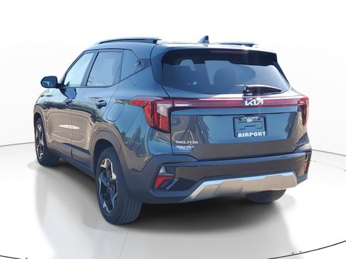 Used 2025 Kia Seltos S FWD image 4