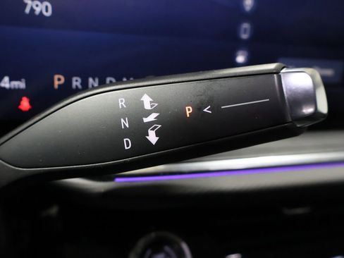 Used 2024 Buick Envision Preferred image 37