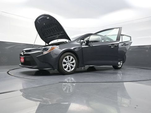 Used 2024 Toyota Corolla LE FWD image 43