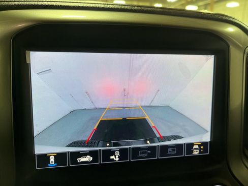 Used 2021 Chevrolet Silverado 3500 LTZ w/ LTZ Convenience Package image 20