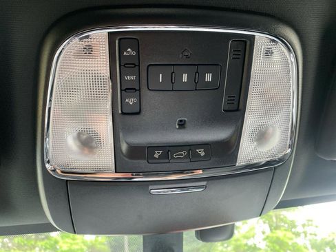 Used 2021 Jeep Grand Cherokee Laredo X AWD/4WD image 21