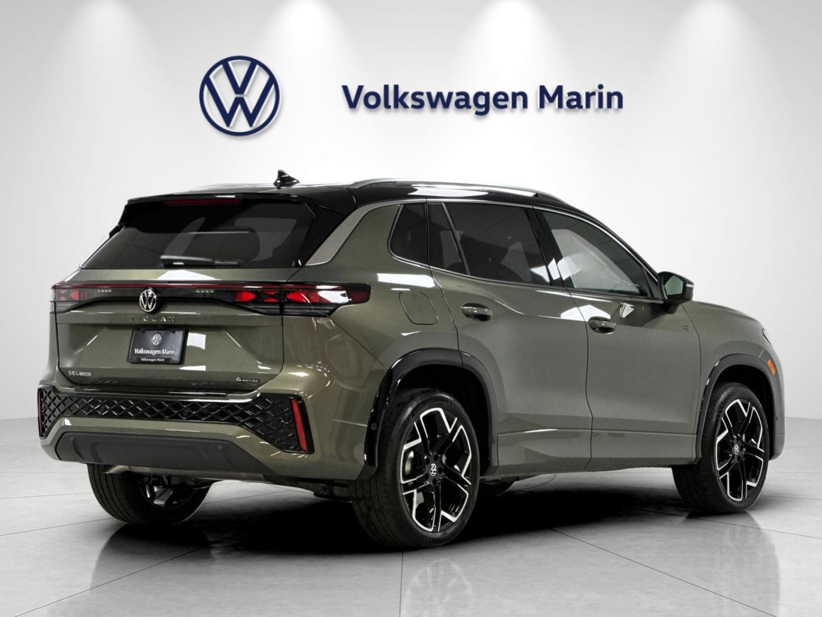 New 2026 Volkswagen Tiguan SEL R-Line AWD/4WD image 5
