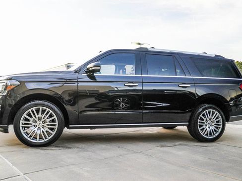 Used 2022 Ford Expedition Max Limited AWD/4WD image 10