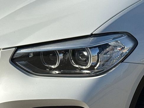 Used 2021 BMW X4 xDrive30i w/ Premium Package AWD/4WD image 4