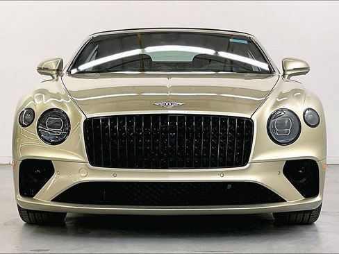 Used 2024 Bentley Continental GT V8 image 2